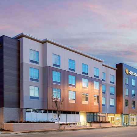 La Quinta Inn & Suites By Wyndham Kansas City Beacon Hill Buitenkant foto